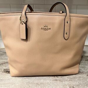 Cream/Beige Coach tote bag